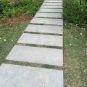 大连 芝麻黑小区踏步、汀步石铺装效果