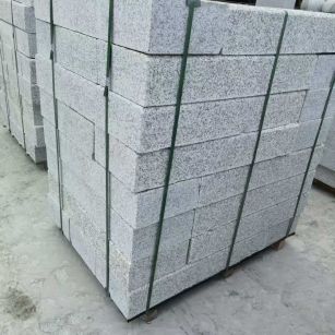 大连 芙蓉白火烧两面路沿石