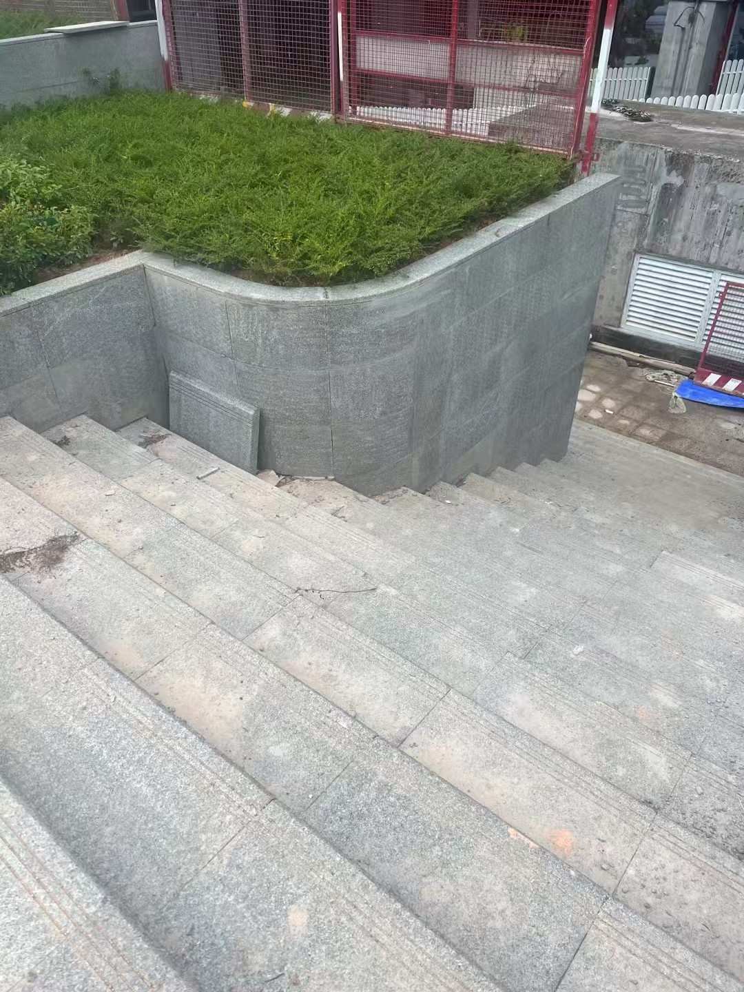 大连 芝麻黑火烧面铺装案例