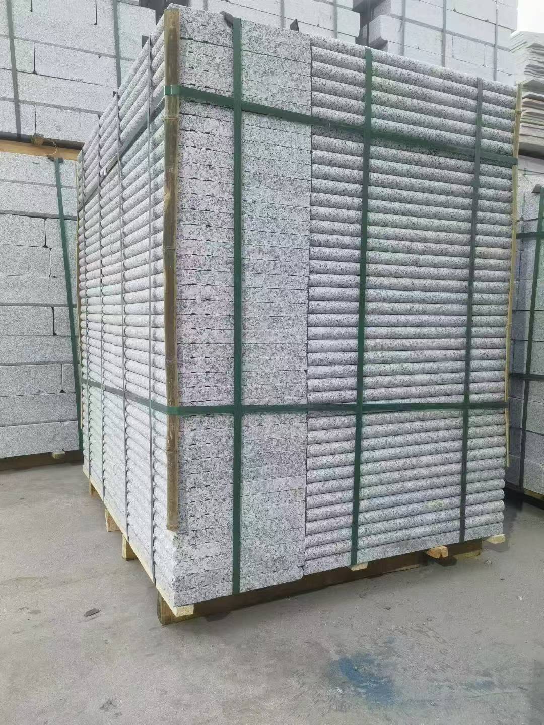 大连 芙蓉白3公分厚磨圆边、拉槽，楼梯踏步