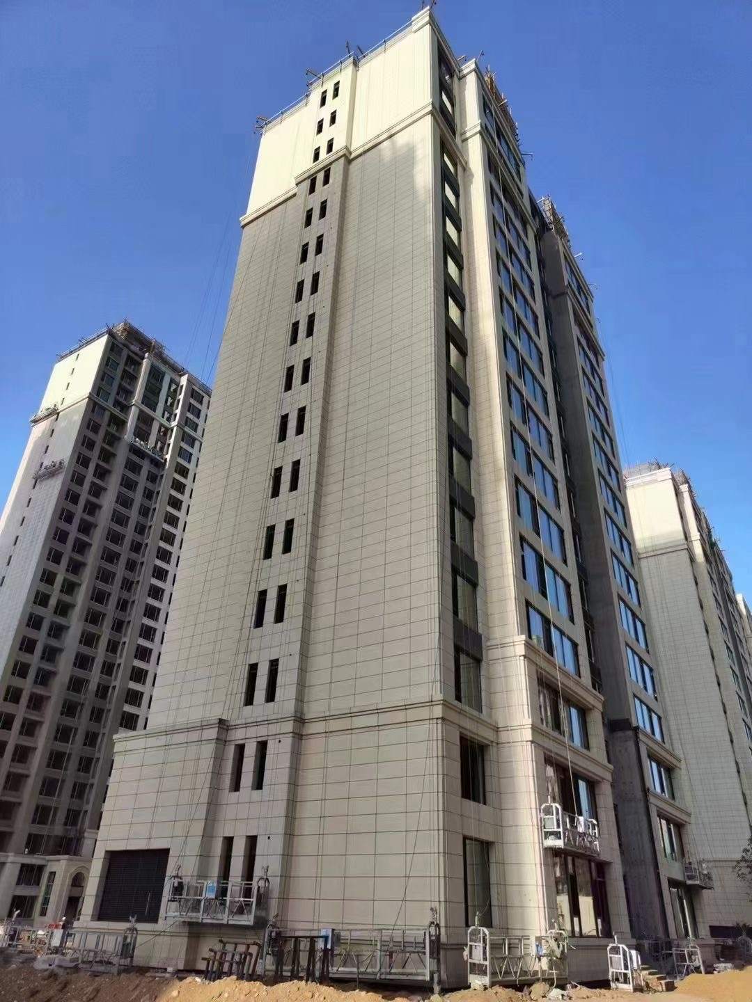 大连黄金麻高端小区，外墙干挂